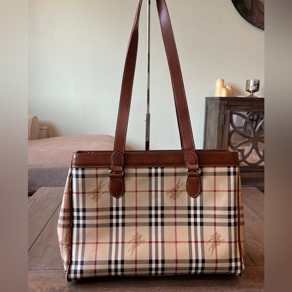 Burberrys shoulder bag. Vintage - Picture 4 of 16